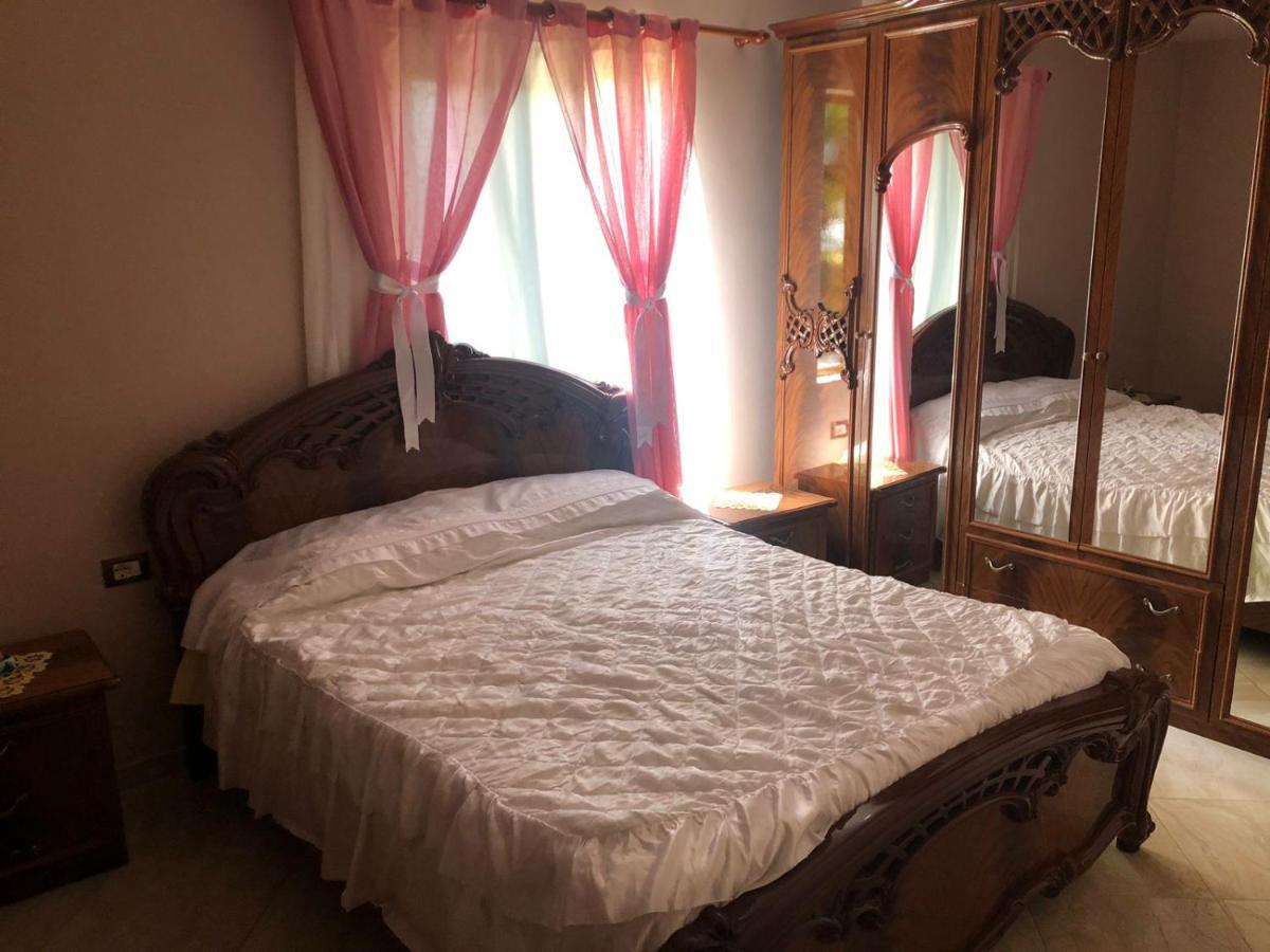 Gjestgiverier Parku Arkeologjikapolonia Fier